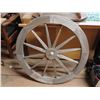 Image 2 : Wooden Wagon Wheel