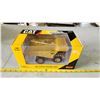 Image 1 : CAT 777D off highway truck, die cast model vehicle