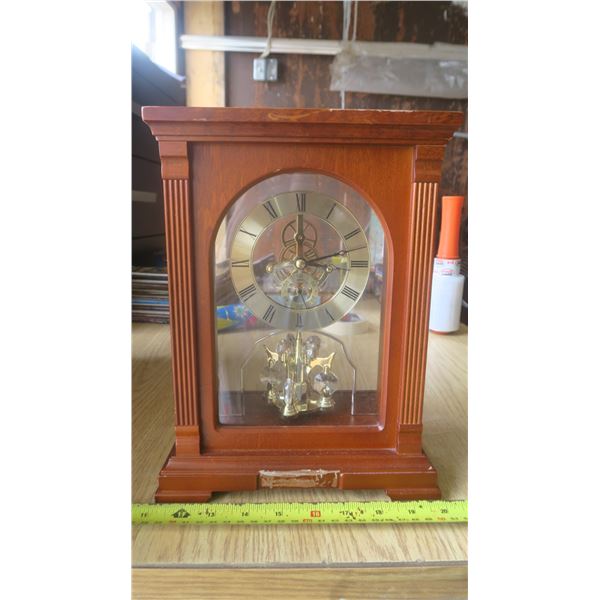 Vintage styled clock-no key-heavy