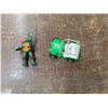 Image 1 : Toy Jeep / Ninja Turtle Figurine