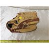 Image 1 : Mizun ball glove nice condition