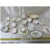 Image 1 : 24 piece antique china set beautiful condition