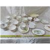 Image 5 : 24 piece antique china set beautiful condition