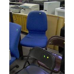 BLUE OFFICE CHAIR