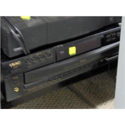 TEAC 5 DISK CD PLAYER