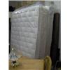 Image 1 : DOUBLE PILLOW TOP QUEEN MATTRESS (BACK LOGIC) AND BOX SPRING