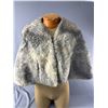Image 2 : Vintage Hudson Bay Company Shoulder Shawl