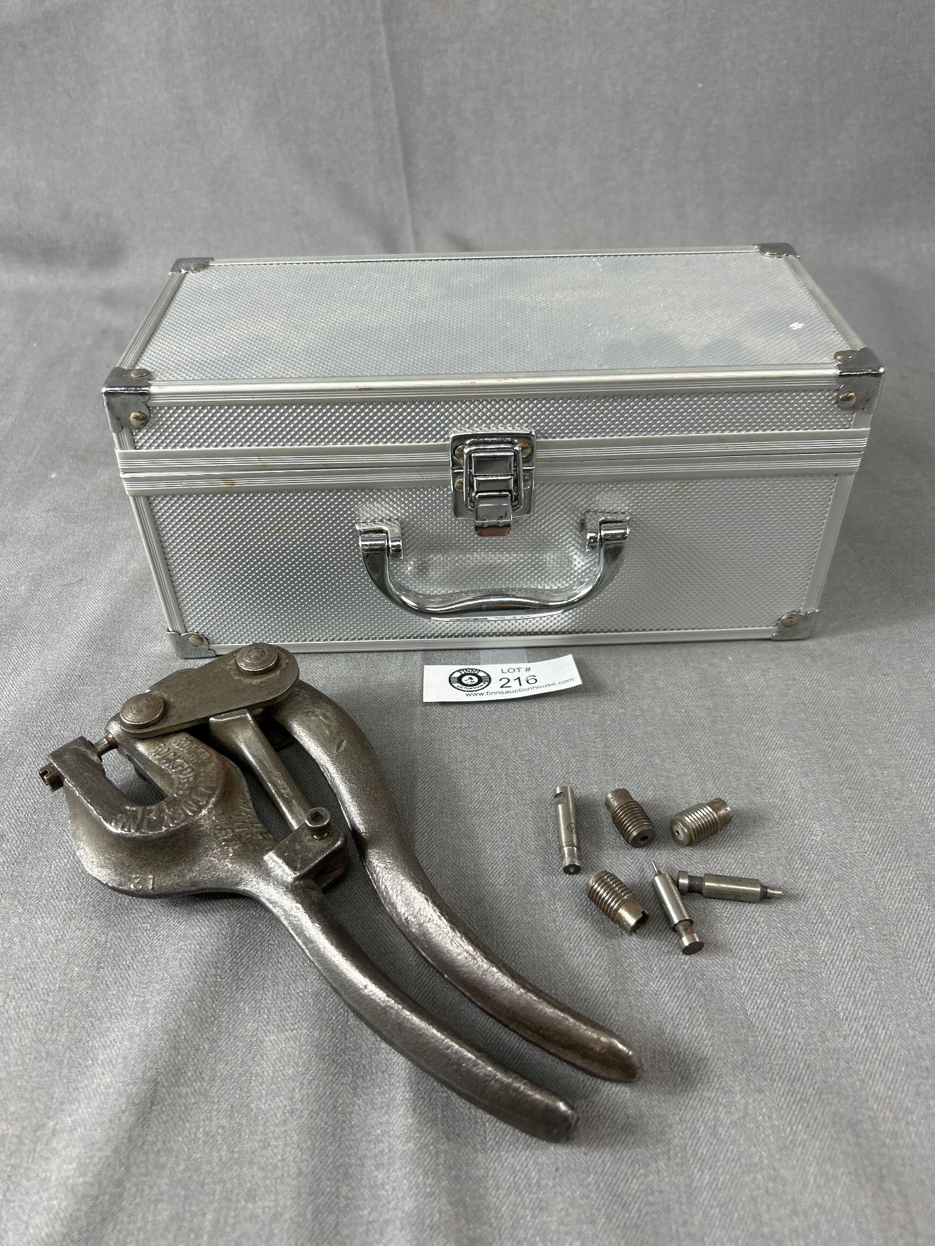Vintage Roper Whitney Hand Punch For Metal & Leather Work w/ Dies In Case