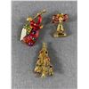 Image 1 : Pretty Vintage Christmas Brooches