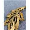 Image 2 : Lovely Vintage Brushed Gold Leaf Brooch