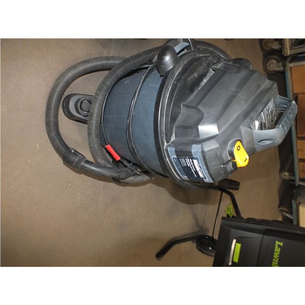 Mastercraft 6.5 Gallon Shop Vac