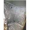 Image 3 : Venustani Insulated Grow Tent