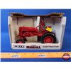 Image 2 : FARMALL Cub Tractor (Scale 1:16) (ERTL) (SEE PICS!)