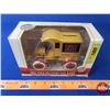 Image 1 : NEW HOLLAND 1905 Ford Delivery Car Bank (Scale 1:25) (ERTL) (SEE PICS!)