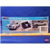 Image 2 : MODEL KIT: SHELBY '66 MUSTANG GT350 (Monogram) (1/24 Model Kit) (NIB) (SEE PICS!)