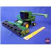 Image 1 : John Deere Titan II Combine (ERTL) (Scale 1:32) (SEE PICS!)