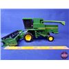 Image 2 : John Deere Titan II Combine (ERTL) (Scale 1:32) (SEE PICS!)