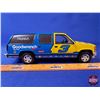 Image 7 : Dale Earnhardt / GM Goodwrench Service Plus Wrangler Jeans Suburban (1999 Limited Edition) (Scale 1: