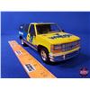 Image 8 : Dale Earnhardt / GM Goodwrench Service Plus Wrangler Jeans Suburban (1999 Limited Edition) (Scale 1: