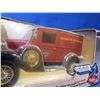 Image 3 : Liberty Classics Bank : Delivery Van "Canadian Tire" (70th Anniversary) (Scale 1:25) (SEE PICS!)