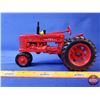 Image 2 : IH McCormick Farmall 300 Tractor (Ertl) (Scale 1:16) (SEE PICS!)