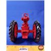 Image 4 : IH McCormick Farmall 300 Tractor (Ertl) (Scale 1:16) (SEE PICS!)