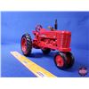 Image 7 : IH McCormick Farmall 300 Tractor (Ertl) (Scale 1:16) (SEE PICS!)