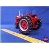 Image 3 : IH McCormick Farmall Super M Tractor (Ertl) (Scale 1:16) (SEE PICS!)