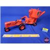 Image 2 : CASE Tractor with Mixer Mill (Scale 1:16) (ERTL) (SEE PICS!)