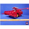 Image 1 : Massey Ferguson 760 Combine Harvester c.1978 (Scale 1:32) (Plastic) (BRITAINS LTD) (SEE PICS!)