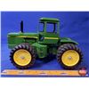 Image 2 : John Deere 4WD Tractor w/Duals (Scale 1:16) (SEE PICS!)