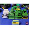 Image 2 : Variety John Deere Plastic Toys (9) (SEE PICS!)