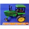 Image 2 : John Deere 4400 Series Tractor (Scale 1:16) (ERTL) (SEE PICS!)