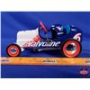 Image 3 : Crown Premiums Pedal Car Bank - Valvoline #6 Mark Martin with Stand, Flags & Helmet (Scale 1:6) (SEE