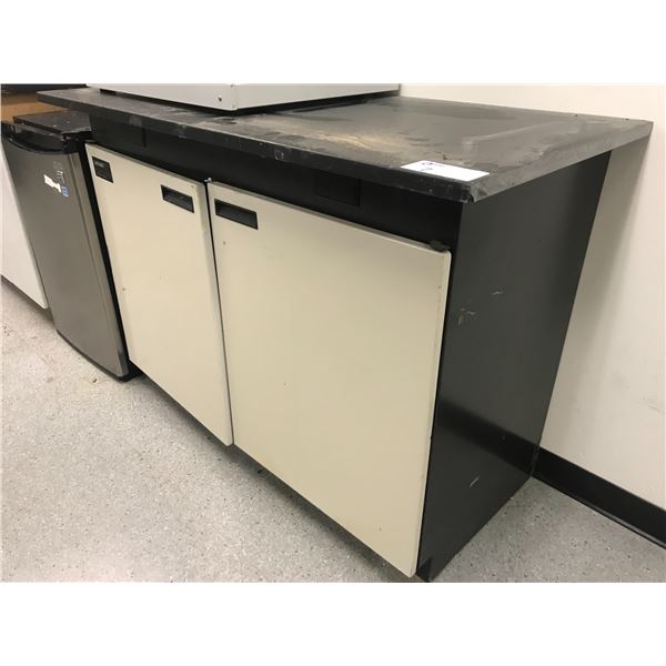 LABCONCO METAL 2 DOOR PROTECTOR BASE CABINET ( 3552800-01 ) *RIGHT DOOR NEEDS REPAIR/DOES NOT SHUT