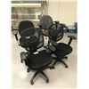 Image 1 : GROUP OF 4 ASSORTED OFFICE CHAIRS