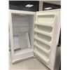 Image 2 : FRIGIDAIRE (FFRU17B2QWA) UPRIGHT FREEZER (WHITE)