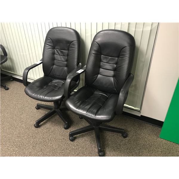 PAIR OF BLACK LEATHER OFFICE CHAIRS