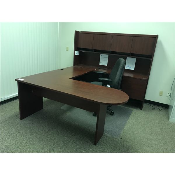 CHERRYWOOD FINISH U-SHAPED OFFICE DESK & HUTCH SET WITH CHAIR