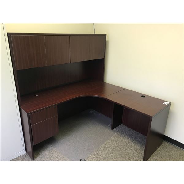 CHERRYWOOD FINISH L-SHAPED OFFICE DESK WITH HUTCH