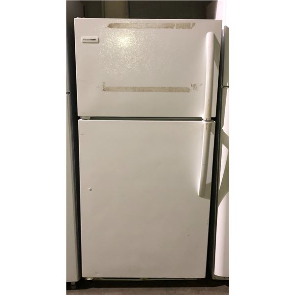 Frigidaire fridge model: FFHT1514TW3