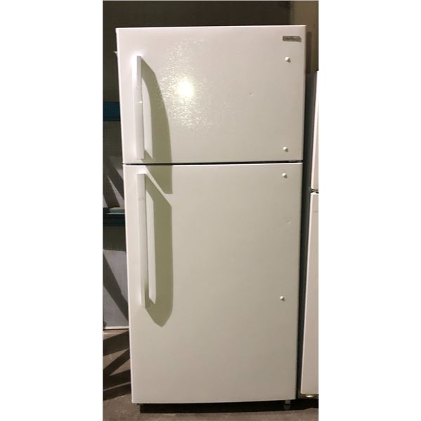 Insignia fridge model: NS-RTM18WH8Q-C