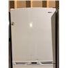 Image 2 : Samsung fridge model: RB193KASW