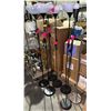 Image 1 : Group of 7 assorted tall lamps (5 w/shades)