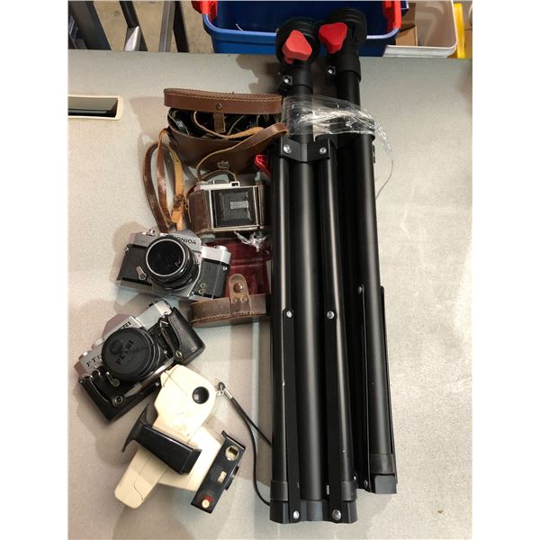 Group of misc. vintage camera, camera stands, cases, etc...