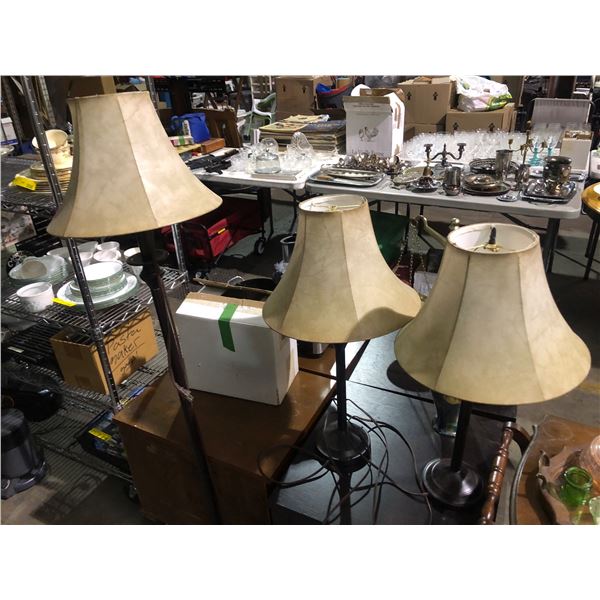 Group of 3 various vintage lamps