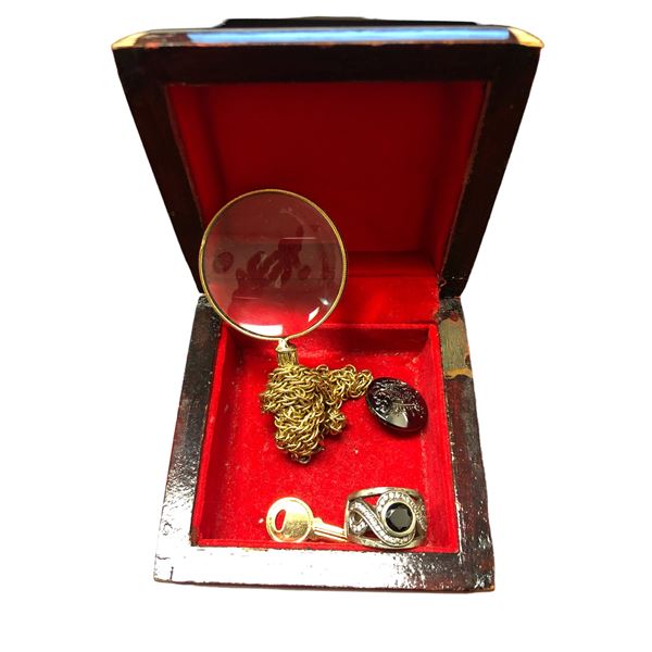 Group of assorted jewelry - Magnifying glass/ Sigal ring/ Moose button/ jewelry box