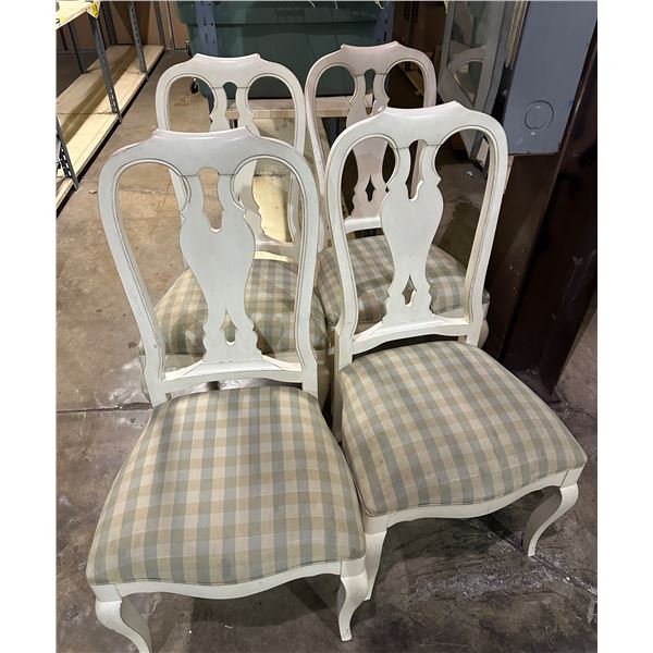 Group of 4 dining chairs
