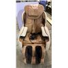 Image 1 : Fujii 2800 massage chair 150W 165 pounds