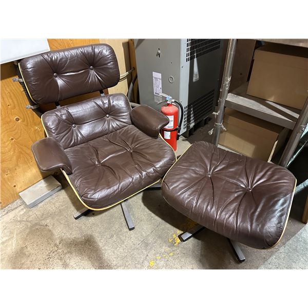 Vintage eames style lounge chair ottoman